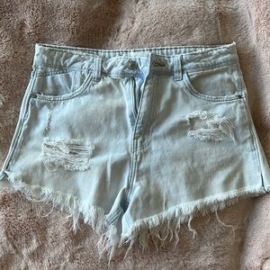 White wash Zara jeans shorts